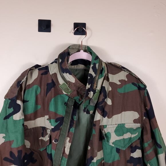 Army Surplus Cold Weather Field Full Zip Coat in Camo Size L - Picture 2 of 12